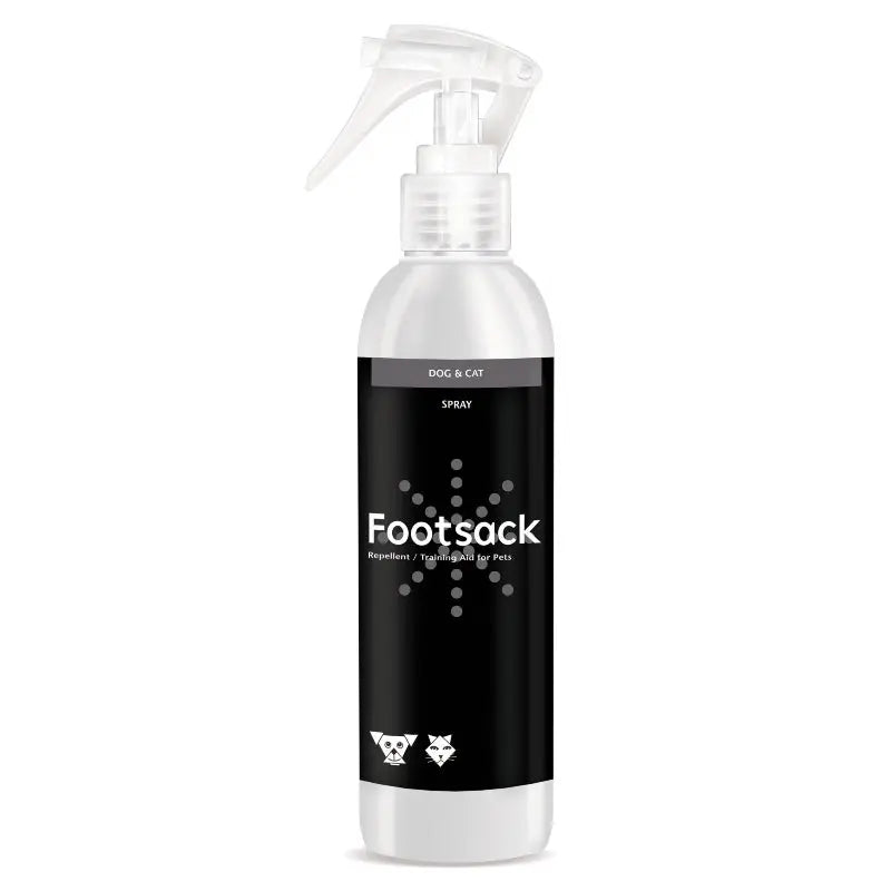 Footsack pet spray bottle for dogs and cats, effective repellent for pests and insects.