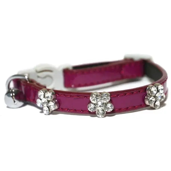 Pink pet collar adorned with sparkling rhinestones for stylish pet accessories.