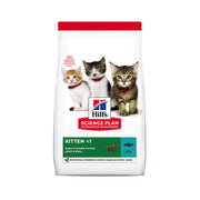 Hill's Science Plan Kitten food bag with three playful kittens, promoting healthy growth and immunity.