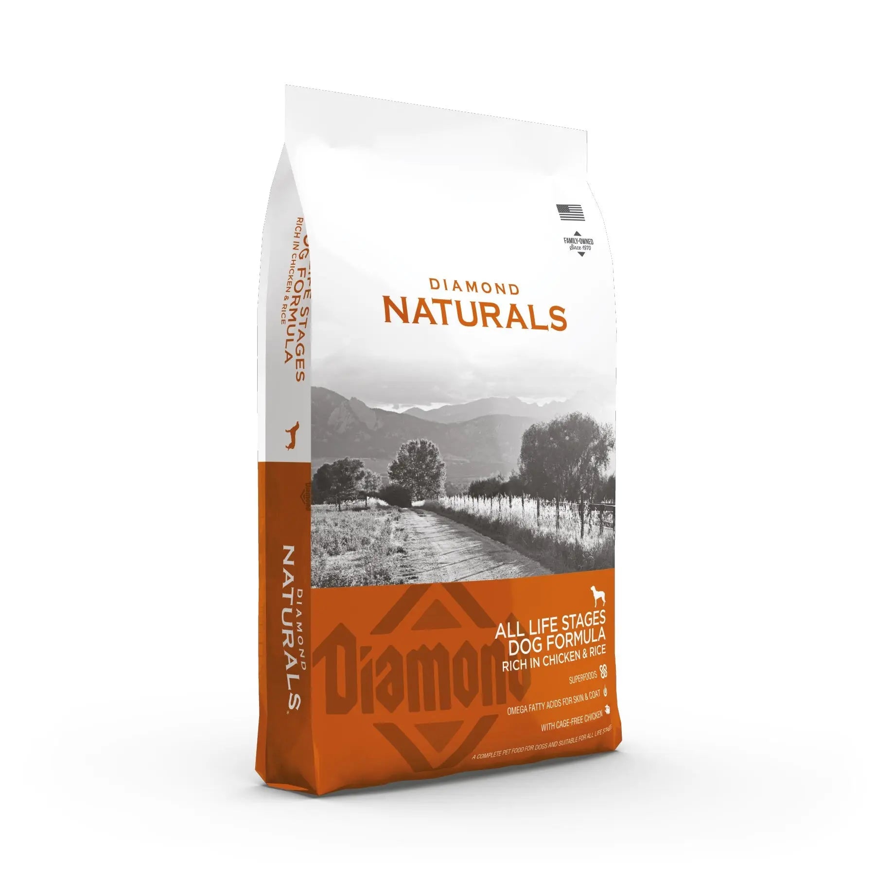 Diamond Naturals All Life Stages Dog Food bag featuring chicken and natural ingredients.