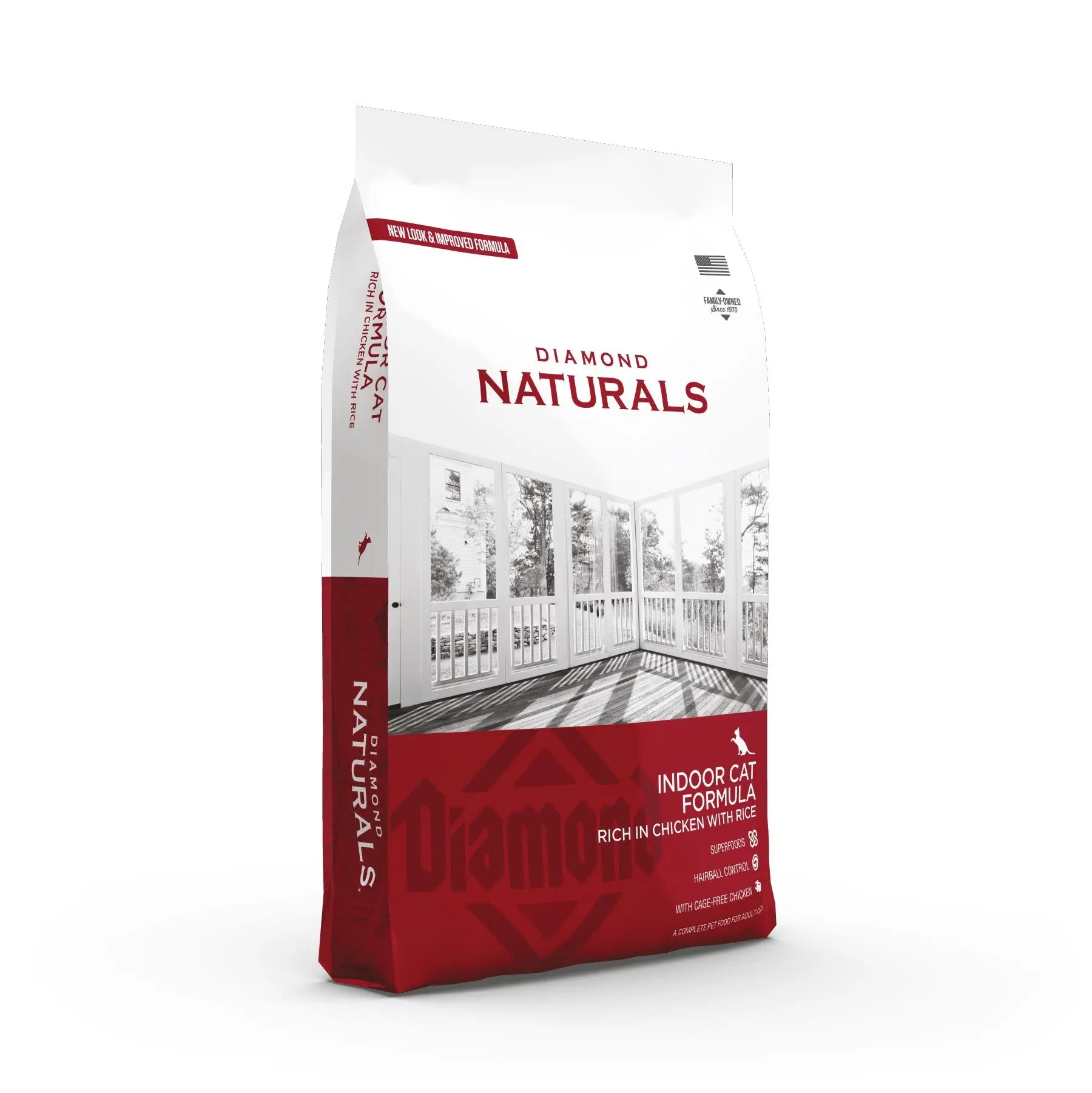 Diamond Naturals Indoor Cat Formula bag, rich in chicken, designed for healthy indoor cats.