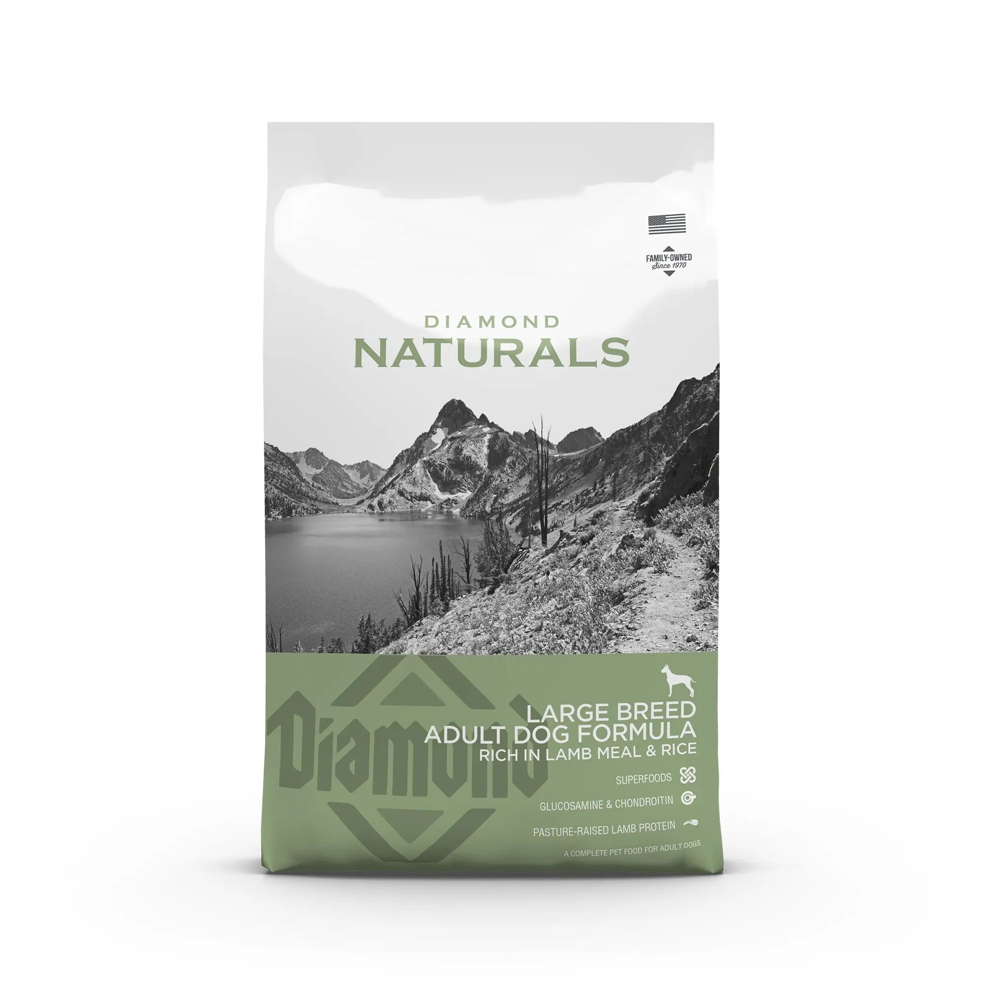 Diamond Naturals large breed dog food bag featuring lamb meal and rice, ideal for adult dogs.