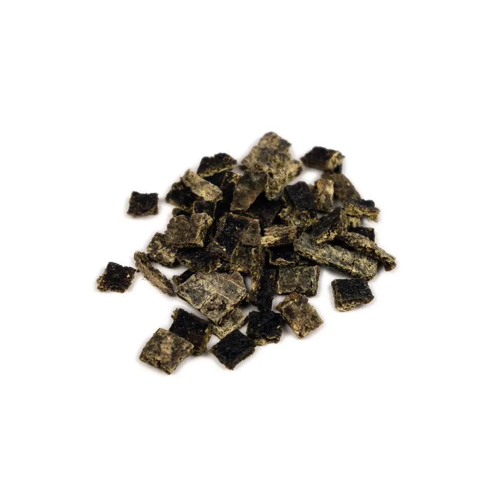 Dried seaweed flakes, rich in nutrients, perfect for seasoning or adding to dishes.
