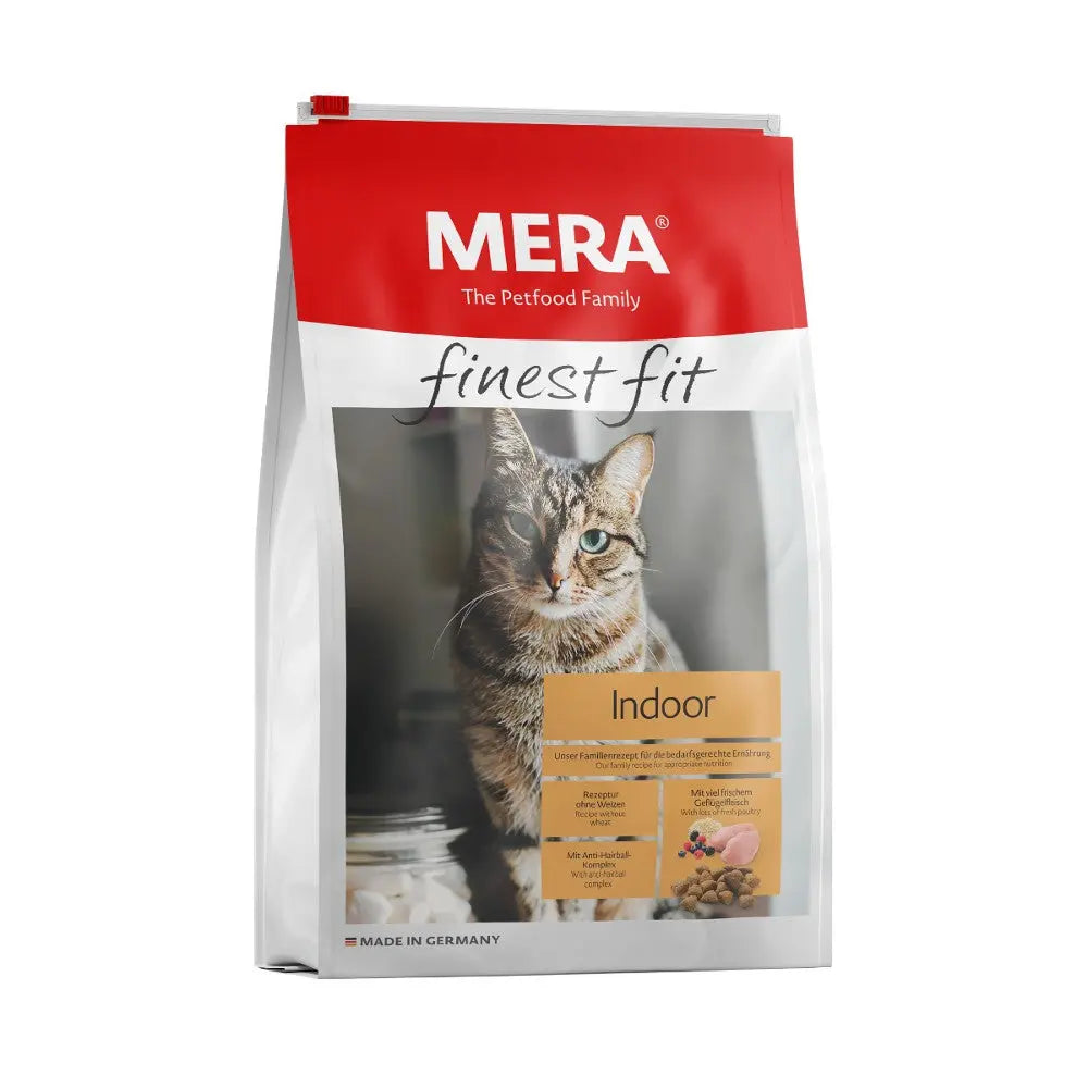 MERA finest fit indoor cat food bag featuring a cat, ingredients, and nutritional information.