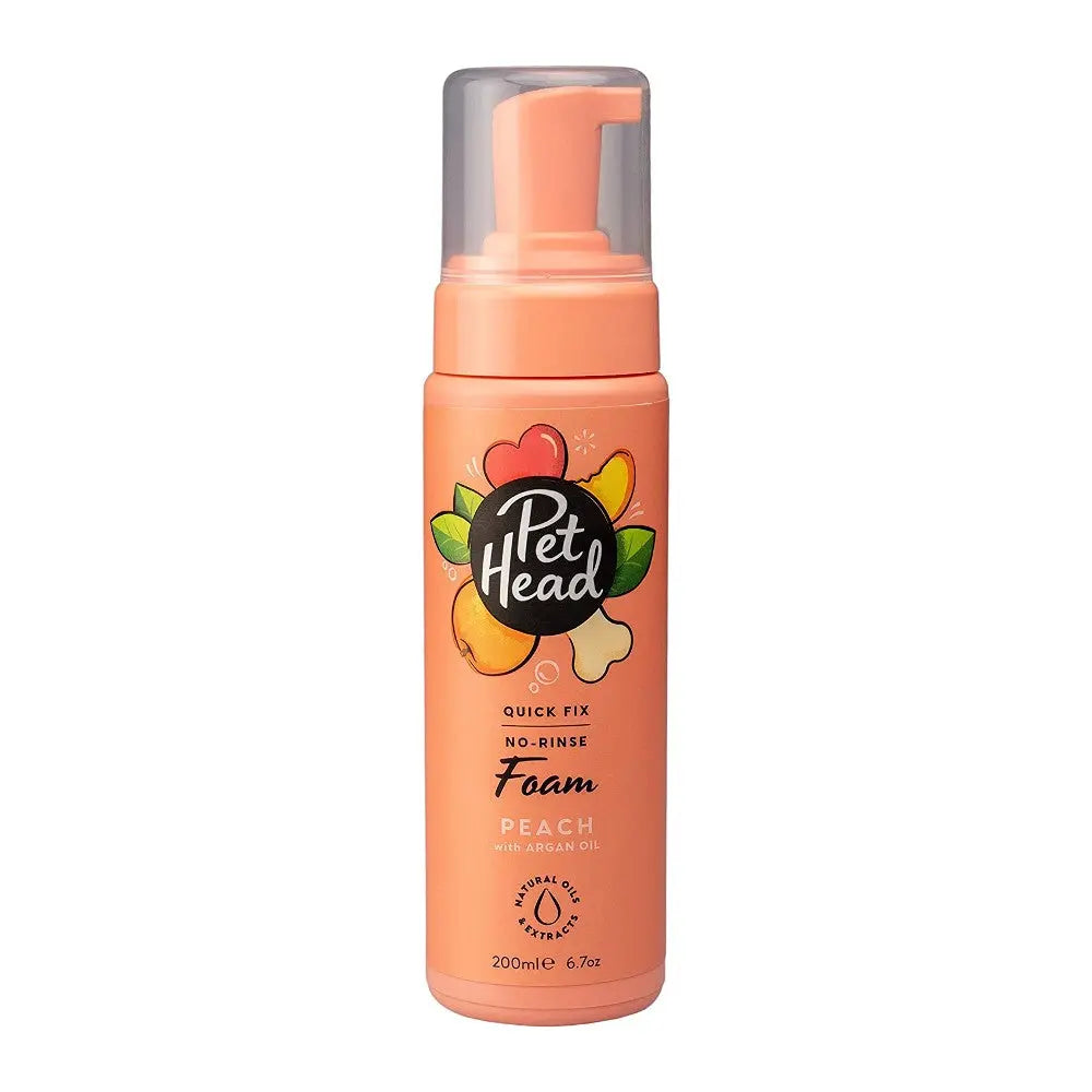 Pet Head Quick Fix No-Rinse Foam in Peach scent for easy pet grooming and freshening.