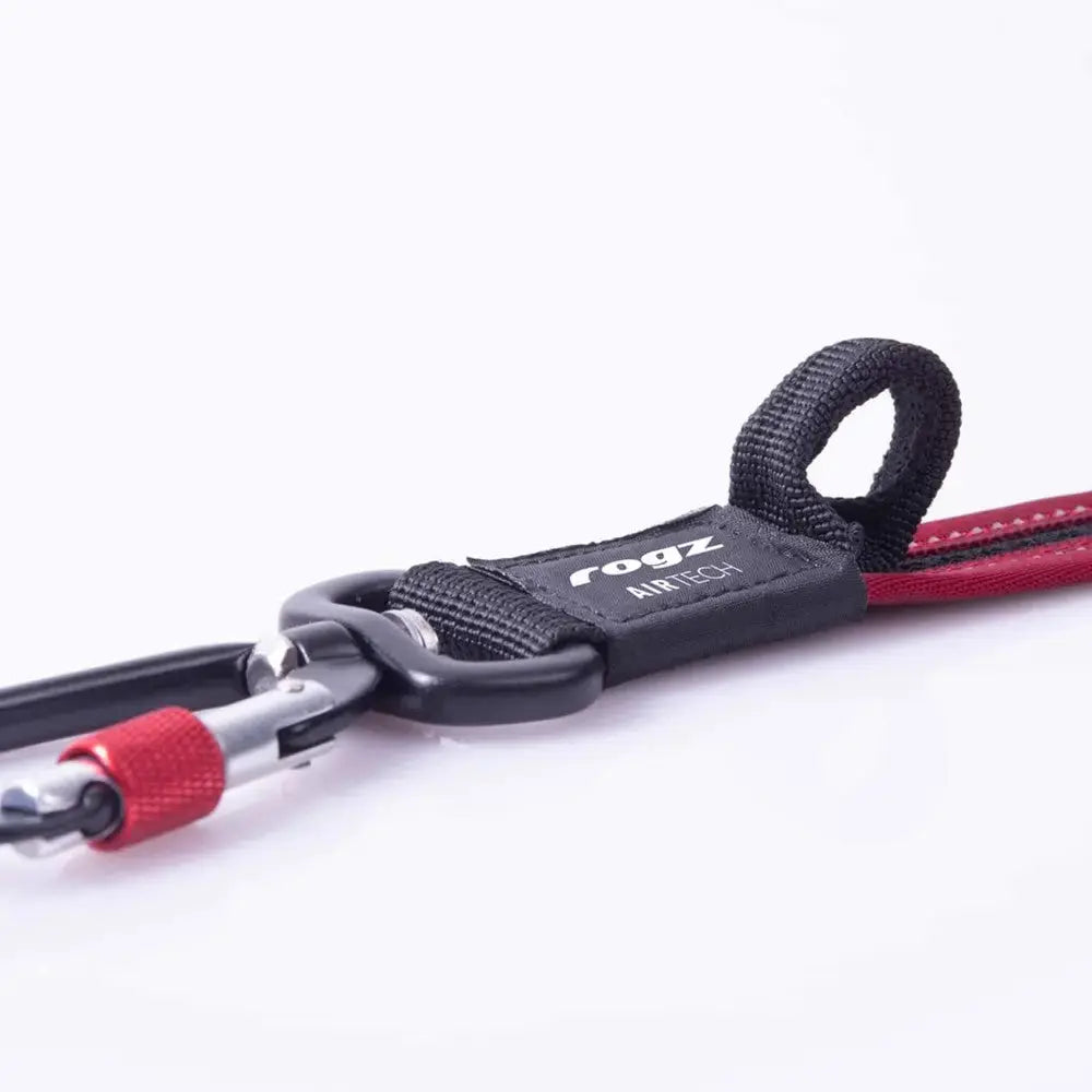Durable Rogz dog leash with a secure clip and comfortable grip for safe walks.