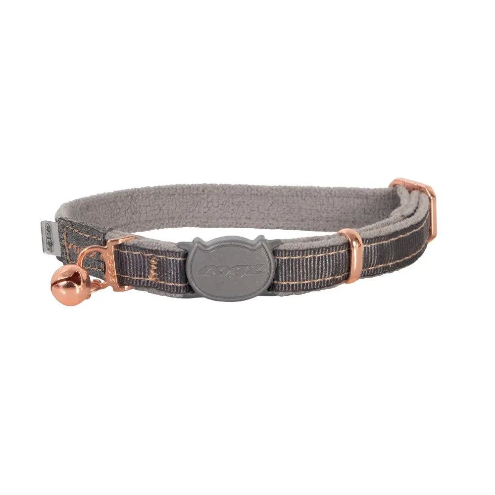 Stylish cat collar with bell, soft fabric, and adjustable design for comfort and safety.