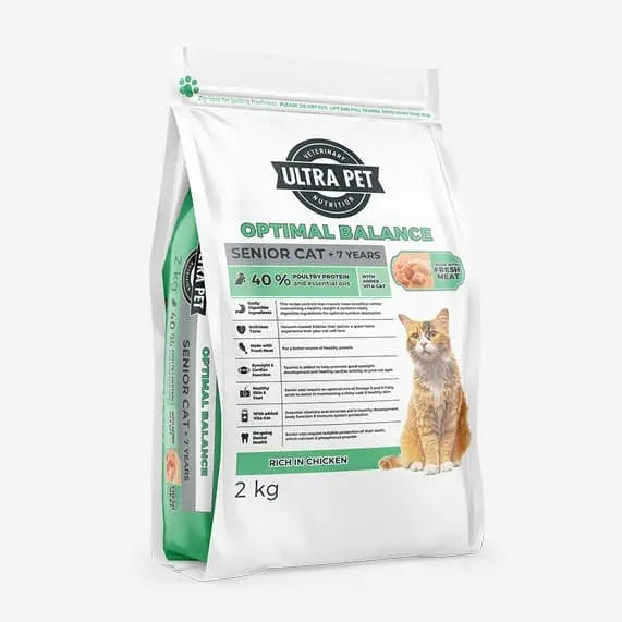 Senior cat food bag, 2 kg, rich in chicken, optimal balance for cats over 7 years.