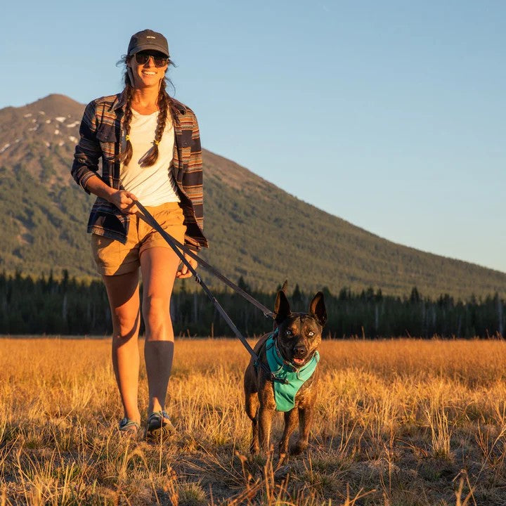 Ruffwear Switchbak Leash Lifestyle Image