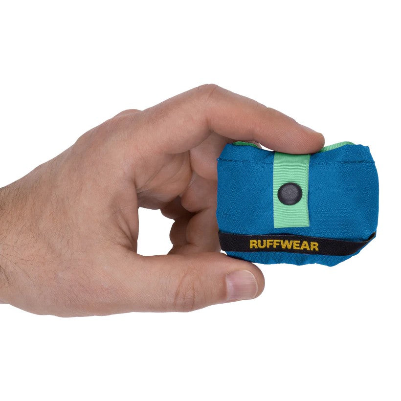 Ruffwear Trail Runner Ultralight Dog Bowl - lifestyle image with pet South Africa ecommerce