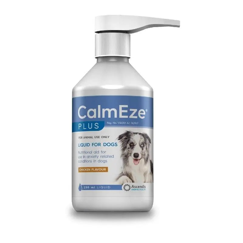 CalmEze Plus liquid for dogs, nutritional oil for anxiety relief, chicken flavor, 250 ml bottle.