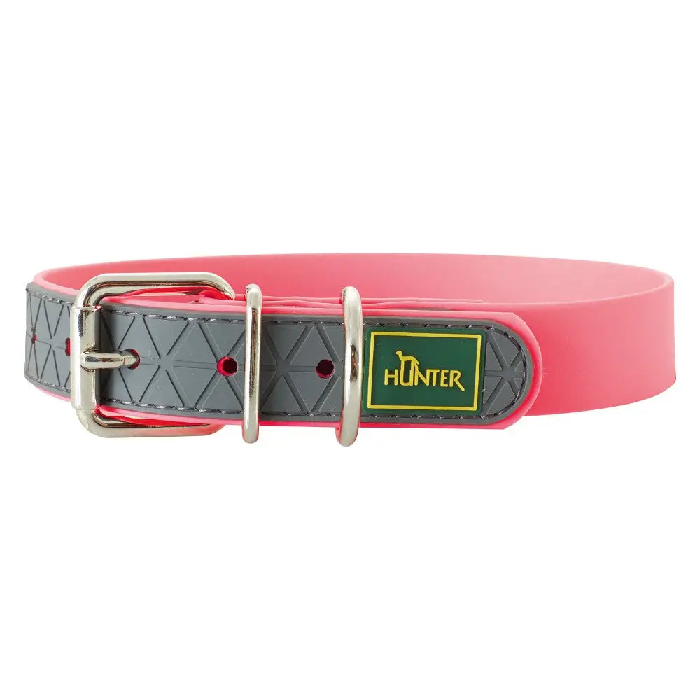Durable pink dog collar with a stylish gray buckle and Hunter logo for pet safety and comfort.