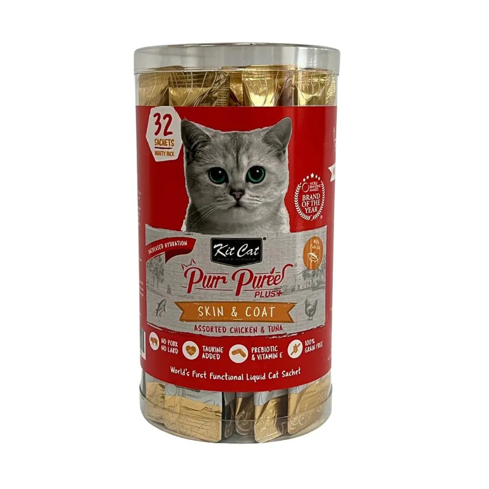 Kit Cat Purr Purée Skin & Coat cat treats in a 32-sachet pack with chicken and tuna flavors.