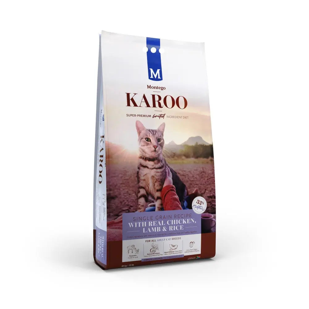 Montenegro Karoo cat food bag featuring real chicken, lamb, and rice for a balanced diet.
