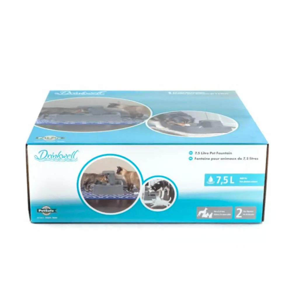 Pet water fountain packaging, featuring a 7.5L capacity and images of cats drinking.