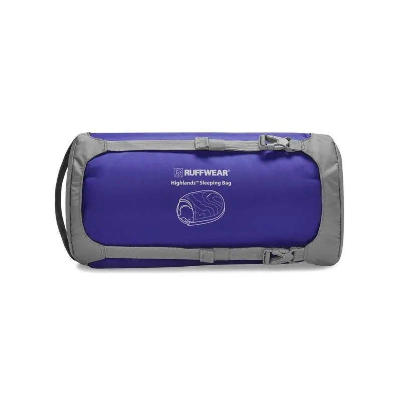 Ruffwear Highlands sleeping bag in purple, designed for outdoor pet comfort and warmth.