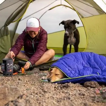 Ruffwear Highlands Backpacking Sleeping Bag | Buy Dog Apparel